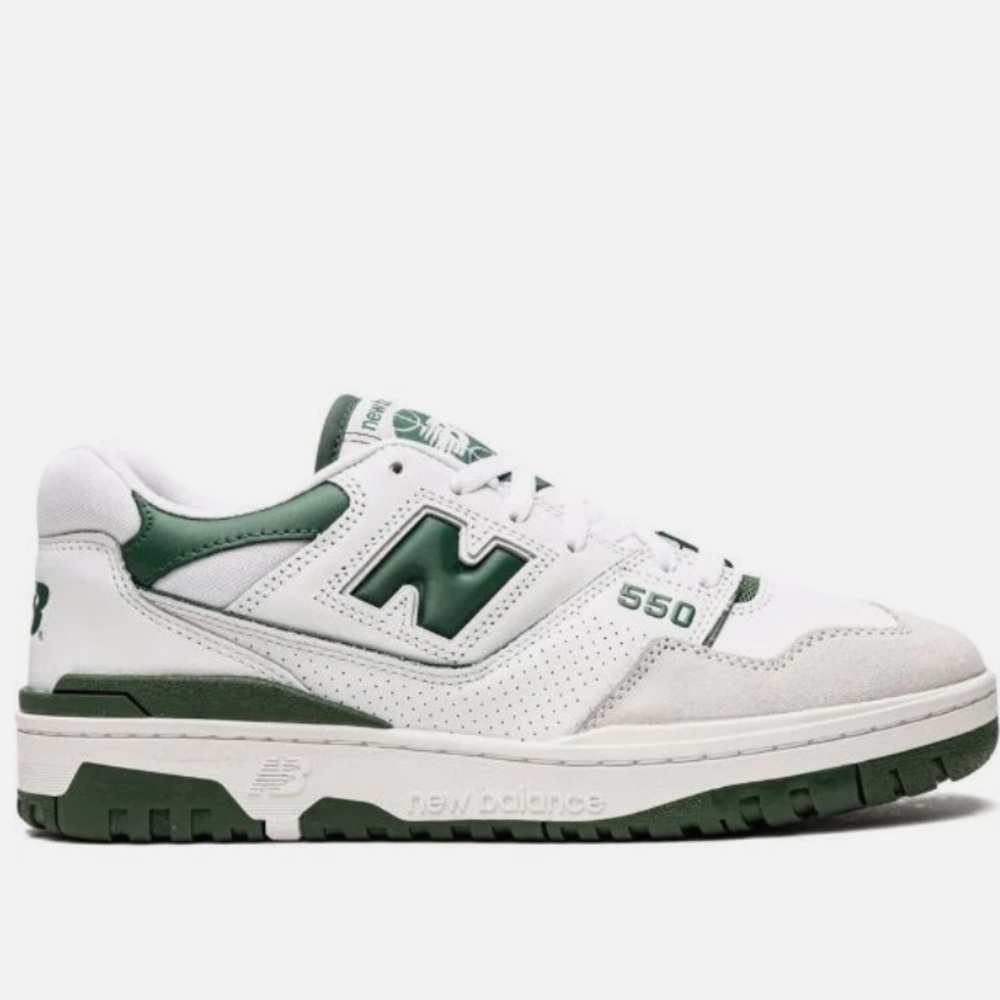 New balance.  Never worn new with tags. 7 men’s. 8.5 women’s